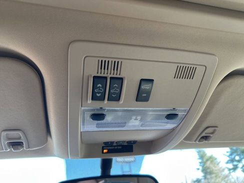 Used 2013 GMC Yukon Denali image 25