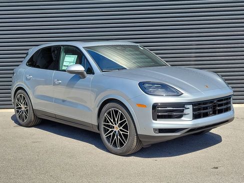 New 2026 Porsche Cayenne AWD/4WD image 9