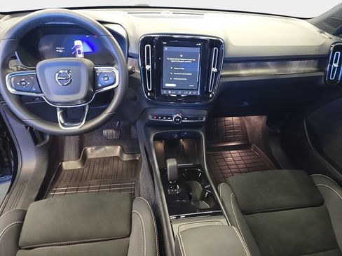 Used 2023 Volvo XC40 Recharge Ultimate w/ Protection Package Premier AWD/4WD image 10