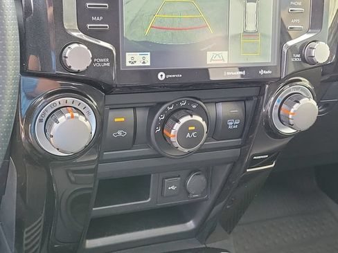 Used 2024 Toyota 4Runner TRD Off-Road Premium AWD/4WD image 19