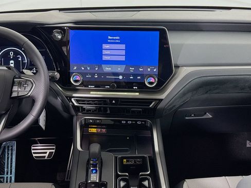 New 2026 Lexus TX 500h AWD image 15