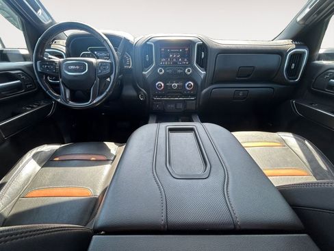 Used 2020 GMC Sierra 3500 AT4 w/ AT4 Premium Package AWD/4WD image 11