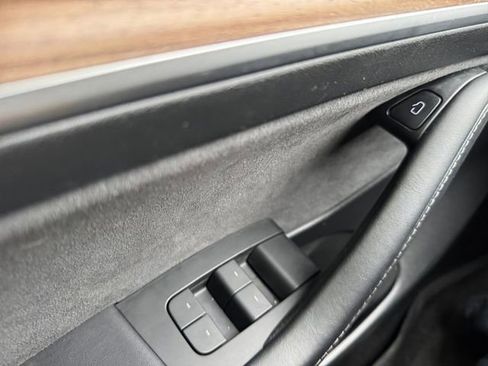 Used 2022 Tesla Model 3 Long Range image 5