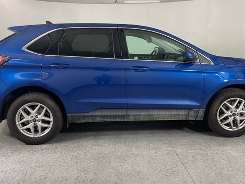 Used 2024 Ford Edge SEL w/ Convenience Package AWD/4WD image 2