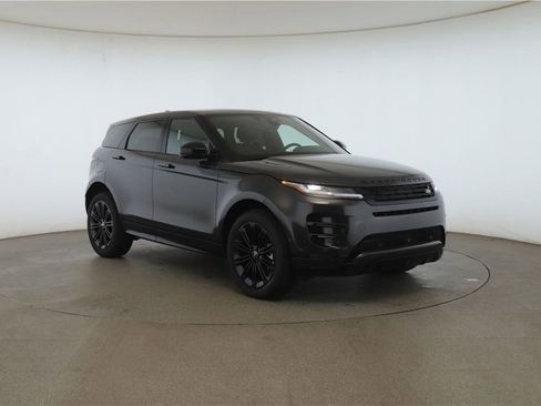 New 2024 Land Rover Range Rover Evoque Dynamic SE image 3
