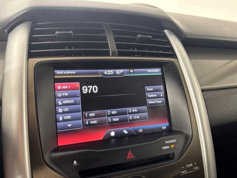 Used 2012 Ford Edge SEL FWD image 16