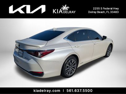 Used 2022 Lexus ES 300h