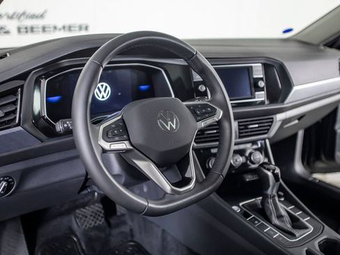 Used 2024 Volkswagen Jetta SE FWD image 27