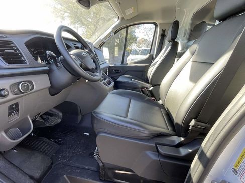 New 2025 Ford Transit 250 Low Roof image 7