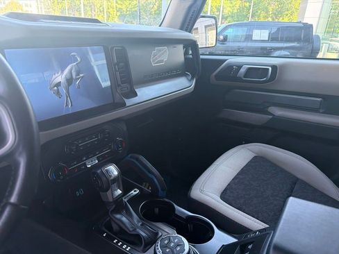 Used 2022 Ford Bronco Wildtrak AWD/4WD image 19