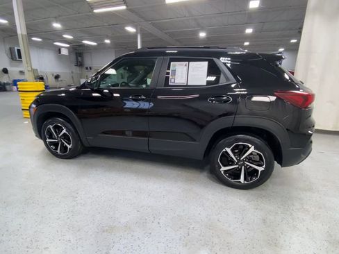 Certified 2022 Chevrolet TrailBlazer RS w/ Technology Package AWD/4WD image 8