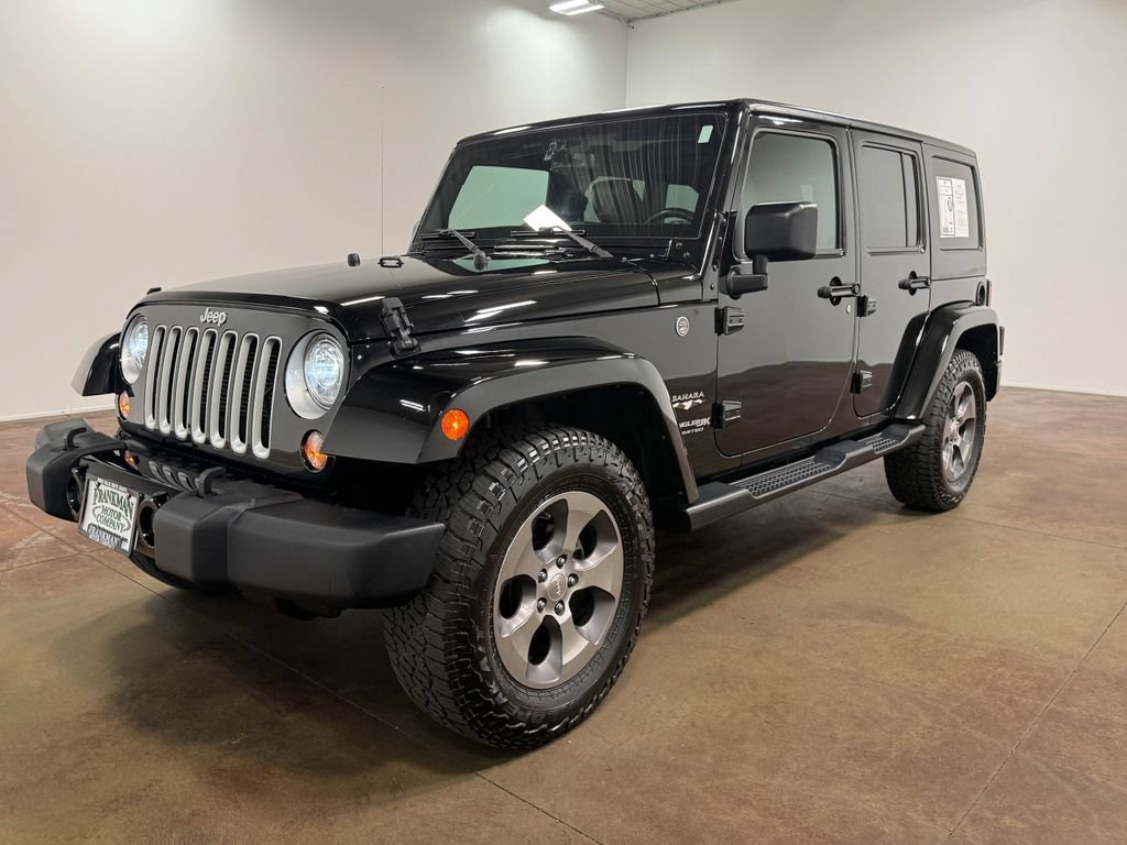 Used 2018 Jeep Wrangler Unlimited Sahara AWD/4WD image 39
