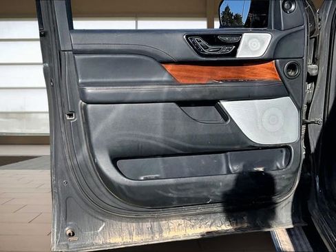 Used 2022 Lincoln Navigator Black Label image 23