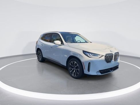 New 2026 BMW X3 xDrive30 w/ Premium Package image 2