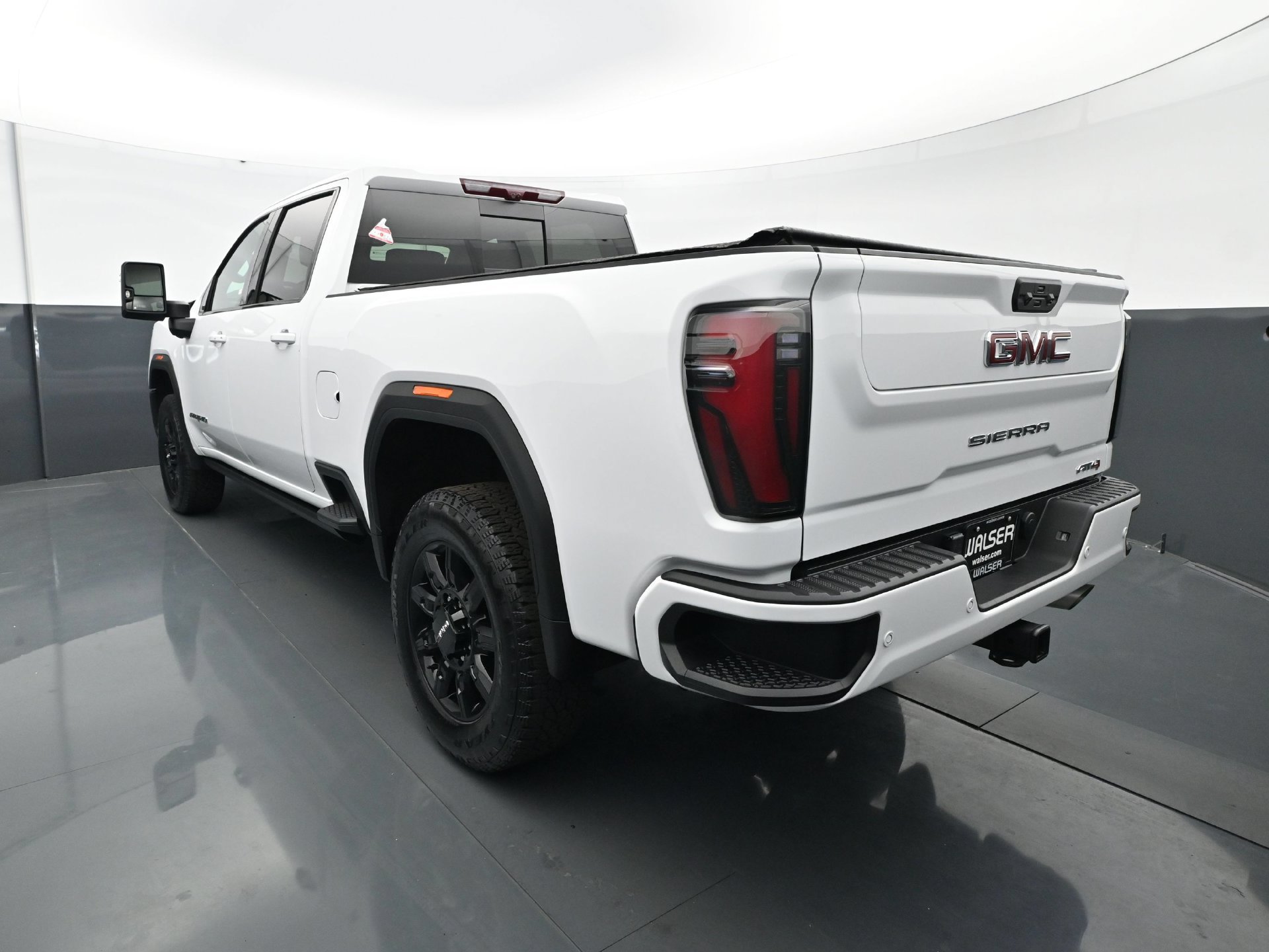 Used 2026 GMC Sierra 3500 AT4 w/ AT4 Premium Plus Package AWD/4WD image 5