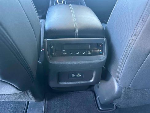 Certified 2024 Nissan Pathfinder SV w/ Black Appearance Package image 13