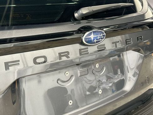 Certified 2025 Subaru Forester Premium AWD/4WD image 10
