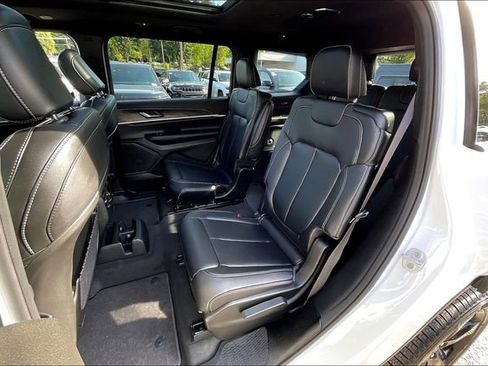 New 2025 Jeep Grand Cherokee L Limited w/ Black Appearance Package image 11