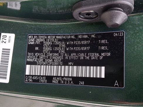 Used 2023 Toyota Sienna XLE image 34