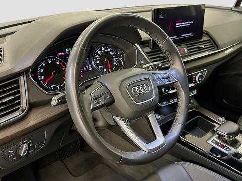 Used 2023 Audi Q5 2.0T Premium w/ Convenience Package image 18
