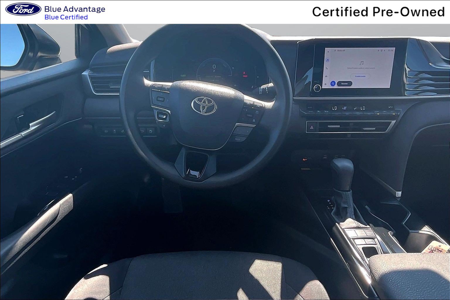 Used 2025 Toyota Camry LE FWD image 5