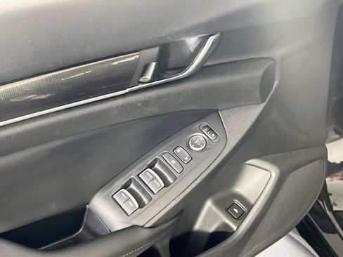 Used 2022 Honda Accord Sport image 17