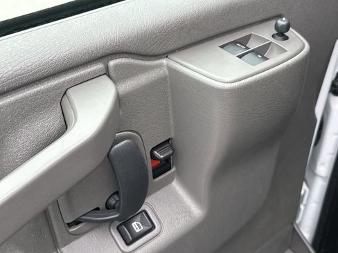 Certified 2024 GMC Savana 2500 w/ Driver Convenience Package image 15