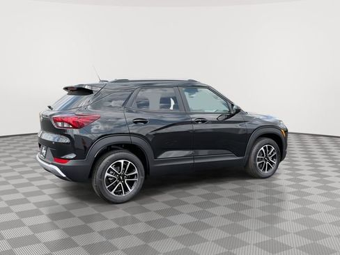New 2026 Chevrolet TrailBlazer LT w/ Convenience Package FWD image 11