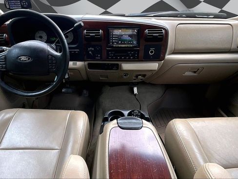 Used 2005 Ford F350 Lariat AWD/4WD image 11