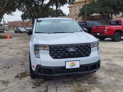 New 2026 Ford Maverick XLT w/ XLT Luxury Package image 4