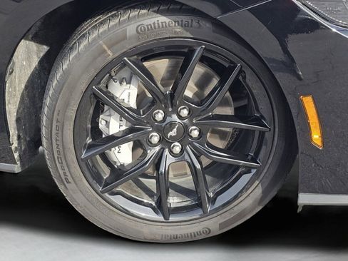 Used 2025 Ford Mustang GT Premium image 18