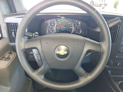 Used 2025 Chevrolet Express 3500 LT w/ LT Preferred Equipment Group image 24