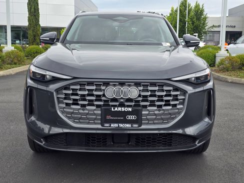 Certified 2025 Audi Q5 Premium w/ Premium Plus AWD/4WD image 8