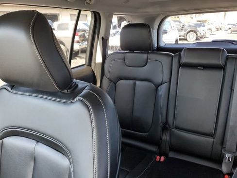 Used 2023 Jeep Grand Cherokee Limited AWD/4WD image 14
