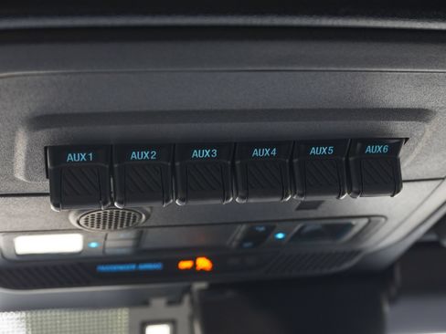 Used 2026 Ford Bronco Badlands AWD/4WD image 25