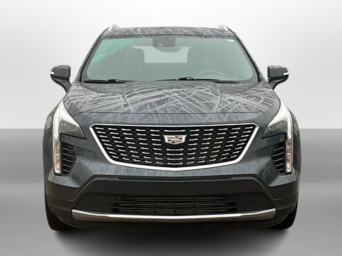Used 2021 Cadillac XT4 Premium Luxury image 3