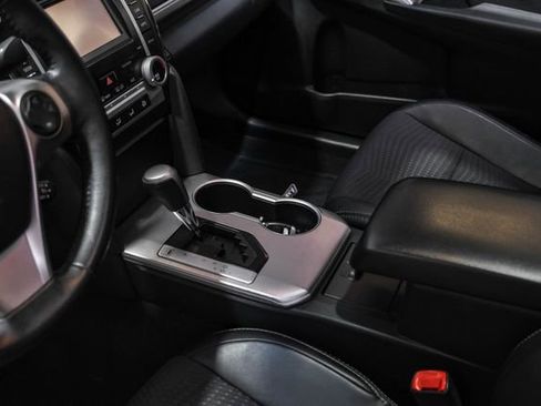 Used 2012 Toyota Camry SE image 26