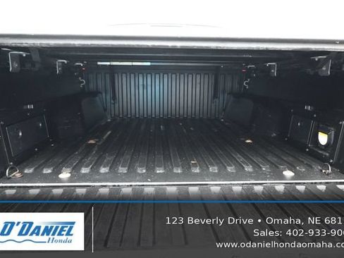 Used 2016 Toyota Tacoma TRD Off-Road AWD/4WD image 37