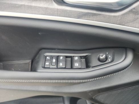 New 2026 Jeep Grand Cherokee Altitude AWD/4WD image 18