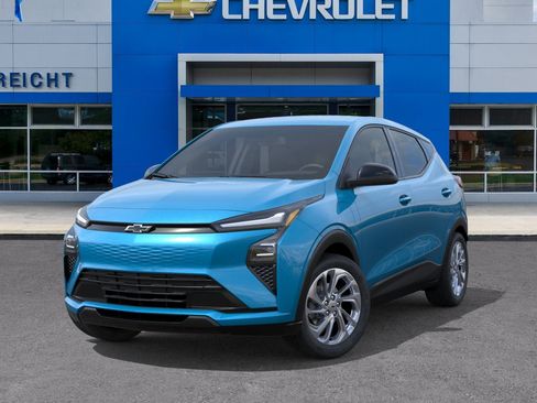 New 2027 Chevrolet Bolt LT w/ Comfort Package FWD image 30