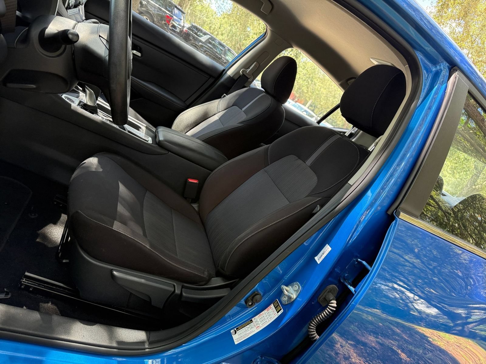Used 2025 Nissan Sentra SV FWD image 21