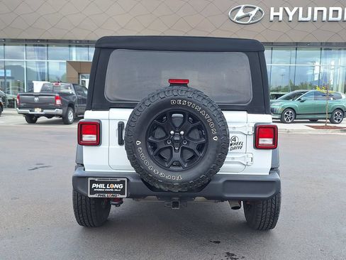 Used 2021 Jeep Wrangler Sport AWD/4WD image 4