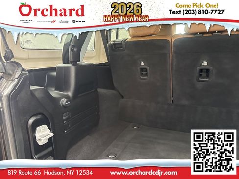 Used 2023 Jeep Wrangler Unlimited Sahara w/ Cold Weather Group image 15