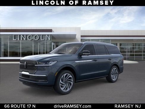 New 2025 Lincoln Navigator Reserve AWD/4WD image 1