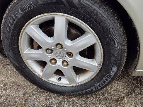 Used 2001 Toyota Avalon XL FWD image 10