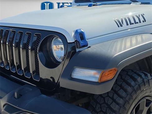 Certified 2022 Jeep Wrangler Willys image 28
