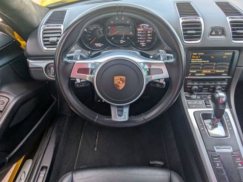 Used 2016 Porsche Cayman image 15