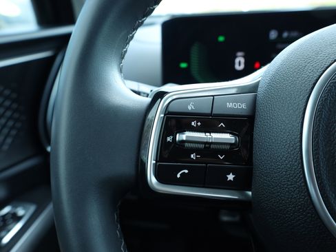 Used 2025 Kia Sorento EX image 22