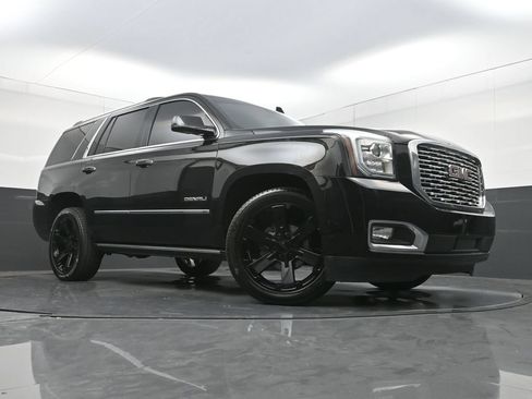 Used 2018 GMC Yukon Denali w/ Denali Ultimate Package AWD/4WD image 28