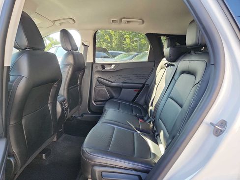 Used 2022 Ford Escape SEL w/ Technology Package AWD/4WD image 10